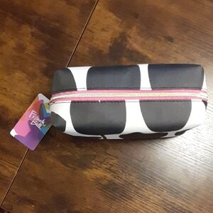 Cosmetic Bag - Black & white tulips "French Bull"